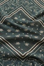Skall Classic Scarf 55x55 - Dark Green/Brown