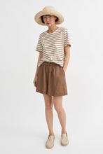 Loui Regular Tee - Light Brown/White Stripe