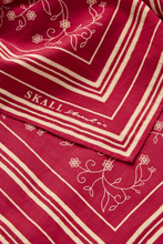 Skall Classic Scarf 55x55 - FieryRed/LightCream