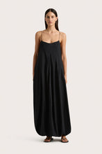 Amnais Maxi Dress - Black