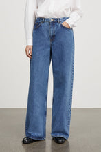 Willow Wide Jeans - Washed mid blue