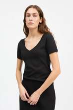 Seventies V-Neck Tee - Black