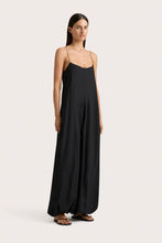 Amnais Maxi Dress - Black