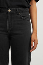 Allison Cropped Jeans - Washed Black