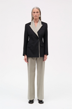 Jorinda Thin Solid Wool Blazer - Black