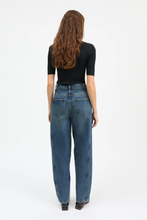 Bille Barrel Jeans - Washed Dark Blue
