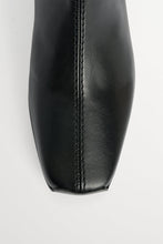 Square Boot - Black