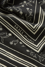 Skall Classic Scarf  55x55 - Black/LightCream