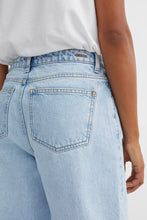 Willow Wide Jeans - Worn Light Blue